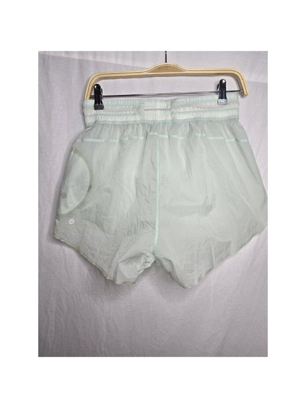 Lululemon Step Out High Rise sheer Shorts   3” Ocean Air Size 8
